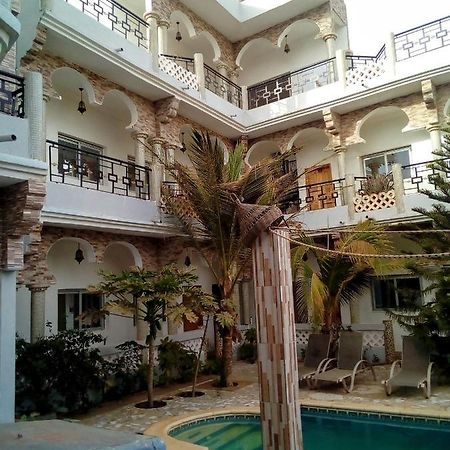 Hotel Paradialaw Dakar Buitenkant foto