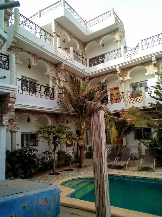 Hotel Paradialaw Dakar Buitenkant foto