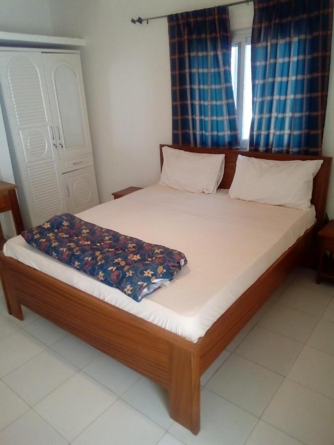 Hotel Paradialaw Dakar Buitenkant foto
