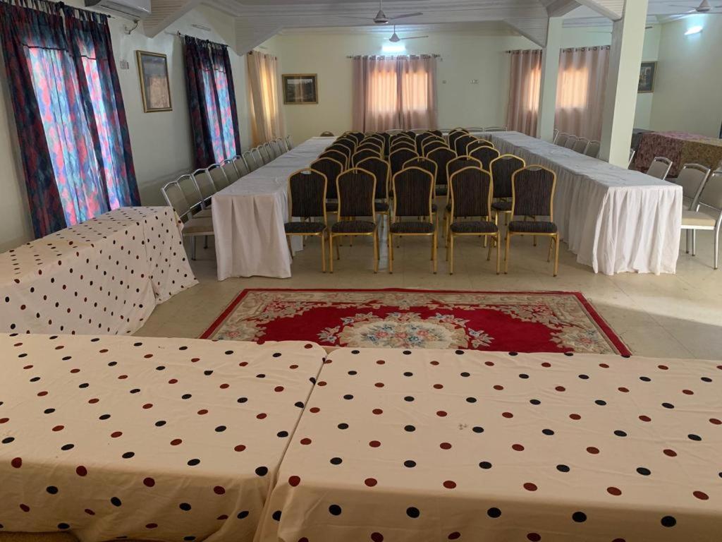 Hotel Paradialaw Dakar Buitenkant foto